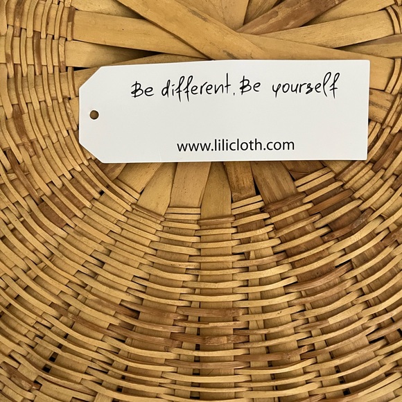 Lillicloth Tee - Picture 6 of 7